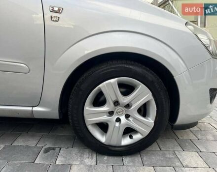 Серый Опель Зафира, объемом двигателя 1.6 л и пробегом 167 тыс. км за 7499 $, фото 24 на Automoto.ua