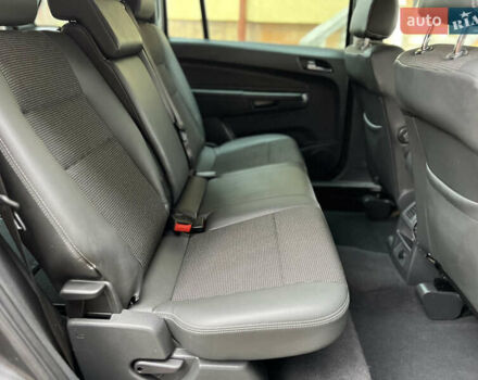 Серый Опель Зафира, объемом двигателя 1.7 л и пробегом 191 тыс. км за 7900 $, фото 53 на Automoto.ua