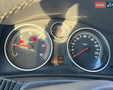 Серый Опель Зафира, объемом двигателя 1.91 л и пробегом 195 тыс. км за 6500 $, фото 8 на Automoto.ua