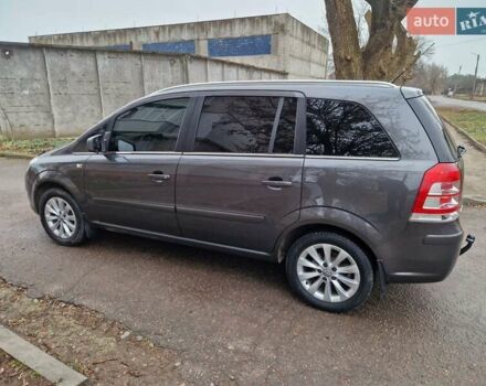 Серый Опель Зафира, объемом двигателя 1.8 л и пробегом 154 тыс. км за 7700 $, фото 4 на Automoto.ua