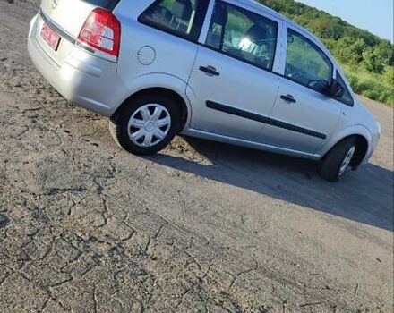 Серый Опель Зафира, объемом двигателя 1.8 л и пробегом 212 тыс. км за 6500 $, фото 6 на Automoto.ua