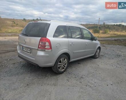 Серый Опель Зафира, объемом двигателя 1.69 л и пробегом 277 тыс. км за 6800 $, фото 8 на Automoto.ua