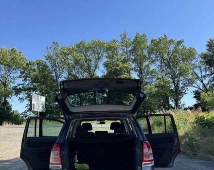 Серый Опель Зафира, объемом двигателя 1.7 л и пробегом 450 тыс. км за 7000 $, фото 10 на Automoto.ua