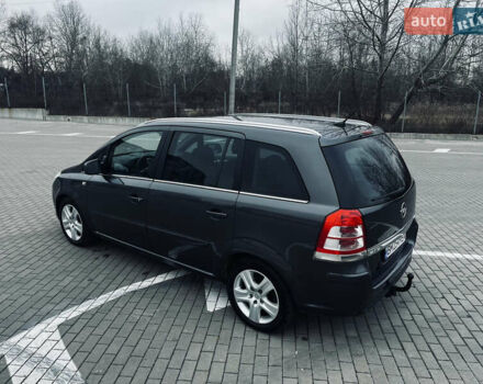 Серый Опель Зафира, объемом двигателя 1.7 л и пробегом 325 тыс. км за 7500 $, фото 12 на Automoto.ua