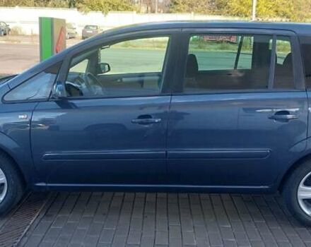 Серый Опель Зафира, объемом двигателя 1.6 л и пробегом 189 тыс. км за 6650 $, фото 3 на Automoto.ua