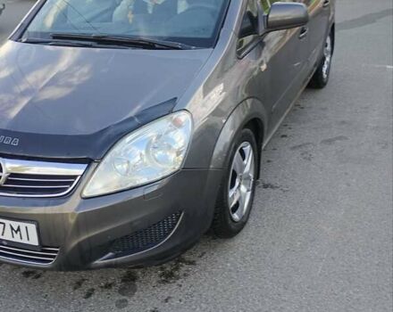 Серый Опель Зафира, объемом двигателя 1.7 л и пробегом 298 тыс. км за 6100 $, фото 3 на Automoto.ua