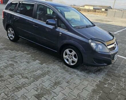 Серый Опель Зафира, объемом двигателя 1.7 л и пробегом 249 тыс. км за 6700 $, фото 4 на Automoto.ua