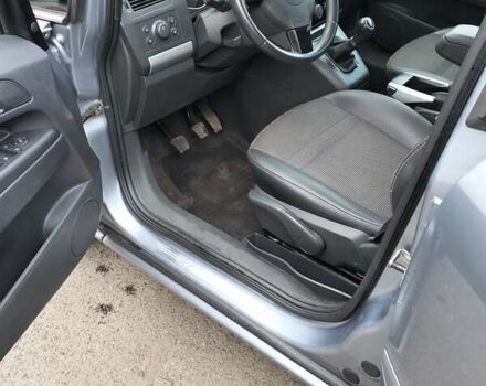 Сірий Опель Зафіра, об'ємом двигуна 1.7 л та пробігом 228 тис. км за 6500 $, фото 7 на Automoto.ua