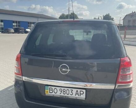 Серый Опель Зафира, объемом двигателя 1.8 л и пробегом 227 тыс. км за 5400 $, фото 1 на Automoto.ua