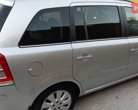 Серый Опель Зафира, объемом двигателя 1.7 л и пробегом 265 тыс. км за 6550 $, фото 8 на Automoto.ua