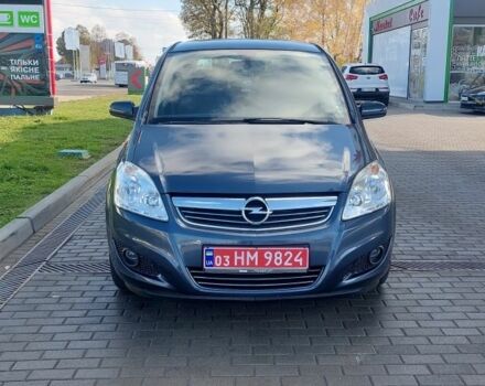 Серый Опель Зафира, объемом двигателя 1.6 л и пробегом 189 тыс. км за 6700 $, фото 2 на Automoto.ua