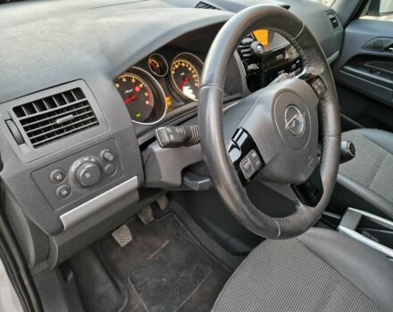 Серый Опель Зафира, объемом двигателя 1.8 л и пробегом 204 тыс. км за 7950 $, фото 20 на Automoto.ua