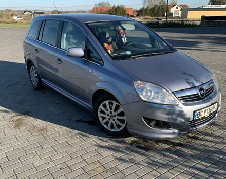Серый Опель Зафира, объемом двигателя 1.7 л и пробегом 265 тыс. км за 6950 $, фото 2 на Automoto.ua