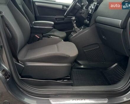 Сірий Опель Зафіра, об'ємом двигуна 1.6 л та пробігом 223 тис. км за 6900 $, фото 33 на Automoto.ua