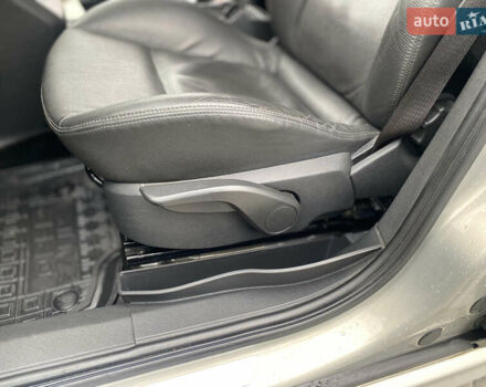 Сірий Опель Зафіра, об'ємом двигуна 1.7 л та пробігом 238 тис. км за 8000 $, фото 22 на Automoto.ua