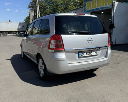 Серый Опель Зафира, объемом двигателя 1.69 л и пробегом 280 тыс. км за 6800 $, фото 2 на Automoto.ua