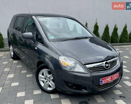 Опель Зафира 2011 в Дрогобыче на Automoto.ua Серый Опель Зафира, объемом двигателя 1.7 л и пробегом 205 тыс. км за 8299 $, фото 5 на Automoto.ua