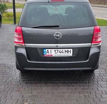 Серый Опель Зафира, объемом двигателя 1.69 л и пробегом 280 тыс. км за 6700 $, фото 15 на Automoto.ua