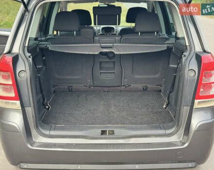 Опель Зафира 2011 в Тернополе на Automoto.ua Серый Опель Зафира, объемом двигателя 1.69 л и пробегом 220 тыс. км за 6500 $, фото 80 на Automoto.ua