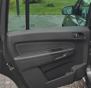 Серый Опель Зафира, объемом двигателя 1.69 л и пробегом 280 тыс. км за 6700 $, фото 4 на Automoto.ua