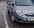 Серый Опель Зафира, объемом двигателя 1.7 л и пробегом 310 тыс. км за 6500 $, фото 3 на Automoto.ua
