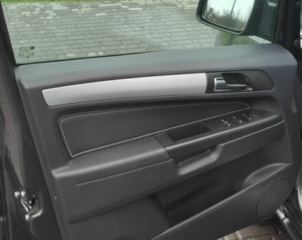 Серый Опель Зафира, объемом двигателя 1.7 л и пробегом 280 тыс. км за 6700 $, фото 12 на Automoto.ua