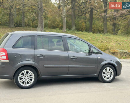 Опель Зафира 2011 в Тернополе на Automoto.ua Серый Опель Зафира, объемом двигателя 1.69 л и пробегом 220 тыс. км за 6500 $, фото 29 на Automoto.ua