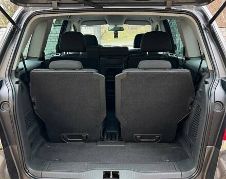 Серый Опель Зафира, объемом двигателя 1.7 л и пробегом 212 тыс. км за 6400 $, фото 12 на Automoto.ua