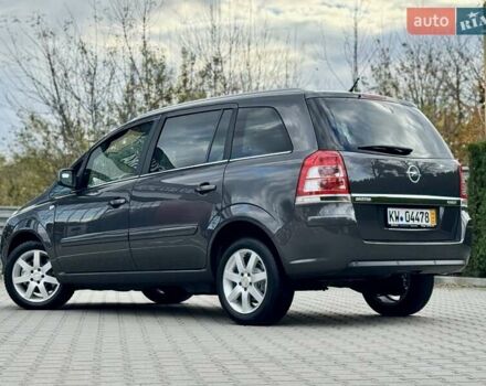 Опель Зафира 2011 в Виннице на Automoto.ua Серый Опель Зафира, объемом двигателя 1.6 л и пробегом 191 тыс. км за 6999 $, фото 3 на Automoto.ua