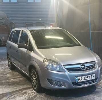 Сірий Опель Зафіра, об'ємом двигуна 1.69 л та пробігом 300 тис. км за 5400 $, фото 3 на Automoto.ua
