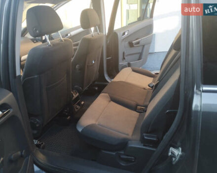 Серый Опель Зафира, объемом двигателя 1.69 л и пробегом 260 тыс. км за 7450 $, фото 9 на Automoto.ua