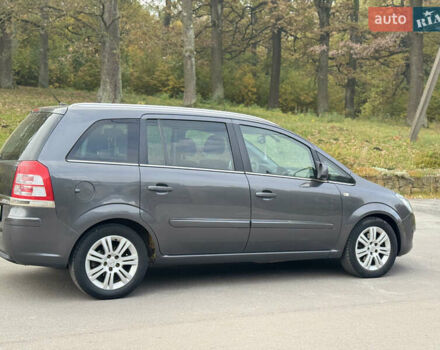 Опель Зафира 2011 в Тернополе на Automoto.ua Серый Опель Зафира, объемом двигателя 1.69 л и пробегом 220 тыс. км за 6500 $, фото 31 на Automoto.ua
