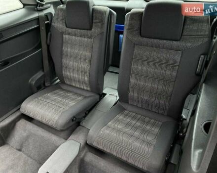 Сірий Опель Зафіра, об'ємом двигуна 1.8 л та пробігом 190 тис. км за 7750 $, фото 6 на Automoto.ua