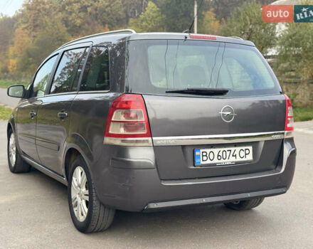 Опель Зафира 2011 в Тернополе на Automoto.ua Серый Опель Зафира, объемом двигателя 1.69 л и пробегом 220 тыс. км за 6500 $, фото 52 на Automoto.ua