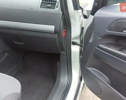 Серый Опель Зафира, объемом двигателя 1.8 л и пробегом 189 тыс. км за 7850 $, фото 14 на Automoto.ua