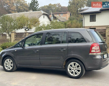 Опель Зафира 2011 в Тернополе на Automoto.ua Серый Опель Зафира, объемом двигателя 1.69 л и пробегом 220 тыс. км за 6500 $, фото 62 на Automoto.ua