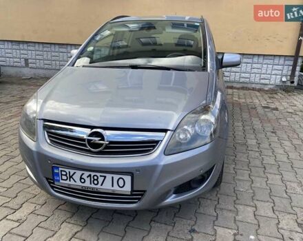 Серый Опель Зафира, объемом двигателя 1.7 л и пробегом 271 тыс. км за 7000 $, фото 5 на Automoto.ua