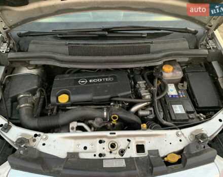 Серый Опель Зафира, объемом двигателя 1.7 л и пробегом 266 тыс. км за 7500 $, фото 16 на Automoto.ua