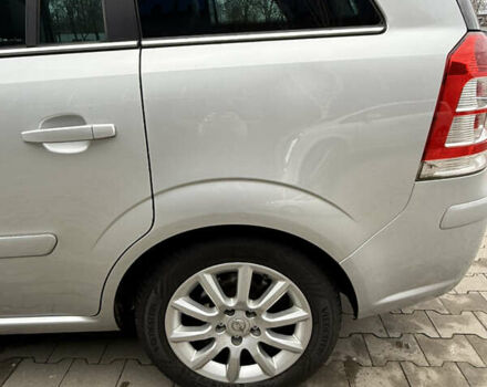 Серый Опель Зафира, объемом двигателя 1.8 л и пробегом 239 тыс. км за 7850 $, фото 28 на Automoto.ua