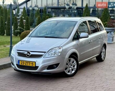 Серый Опель Зафира, объемом двигателя 1.8 л и пробегом 227 тыс. км за 7499 $, фото 51 на Automoto.ua
