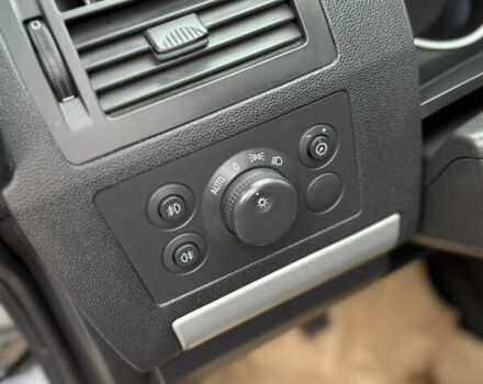 Серый Опель Зафира, объемом двигателя 1.8 л и пробегом 239 тыс. км за 7850 $, фото 36 на Automoto.ua