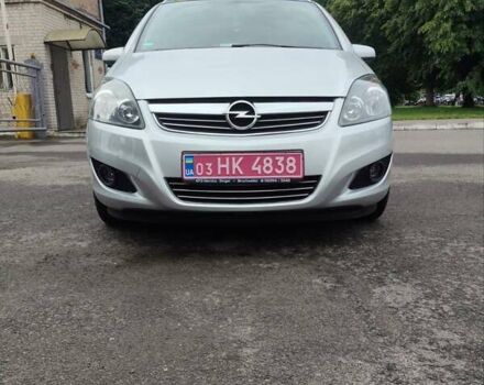 Серый Опель Зафира, объемом двигателя 1.6 л и пробегом 191 тыс. км за 6700 $, фото 9 на Automoto.ua