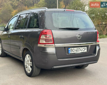 Опель Зафира 2011 в Тернополе на Automoto.ua Серый Опель Зафира, объемом двигателя 1.69 л и пробегом 220 тыс. км за 6500 $, фото 53 на Automoto.ua