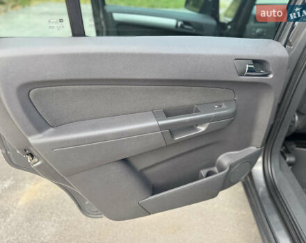 Опель Зафира 2011 в Тернополе на Automoto.ua Серый Опель Зафира, объемом двигателя 1.69 л и пробегом 220 тыс. км за 6500 $, фото 101 на Automoto.ua