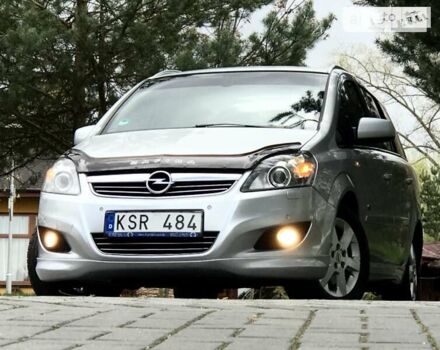 Серый Опель Зафира, объемом двигателя 1.69 л и пробегом 180 тыс. км за 6500 $, фото 9 на Automoto.ua