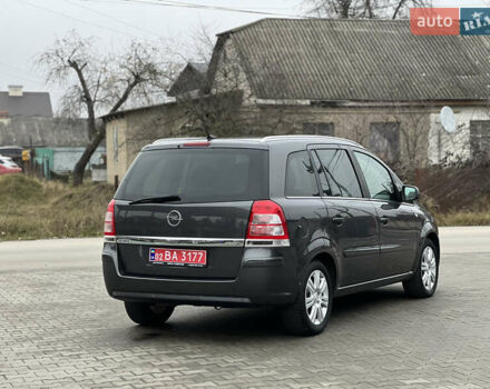 Сірий Опель Зафіра, об'ємом двигуна 1.6 л та пробігом 205 тис. км за 8200 $, фото 15 на Automoto.ua