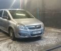 Сірий Опель Зафіра, об'ємом двигуна 1.69 л та пробігом 300 тис. км за 5400 $, фото 6 на Automoto.ua