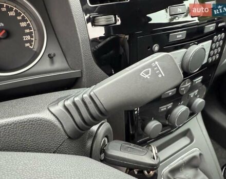 Серый Опель Зафира, объемом двигателя 1.7 л и пробегом 229 тыс. км за 8399 $, фото 89 на Automoto.ua