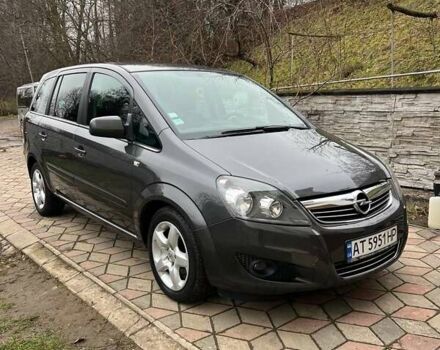 Серый Опель Зафира, объемом двигателя 1.7 л и пробегом 212 тыс. км за 6400 $, фото 41 на Automoto.ua