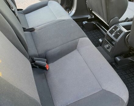 Серый Опель Зафира, объемом двигателя 1.7 л и пробегом 215 тыс. км за 6942 $, фото 4 на Automoto.ua